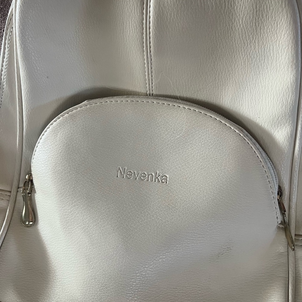 Nevenka Cream Backpack for Women/men